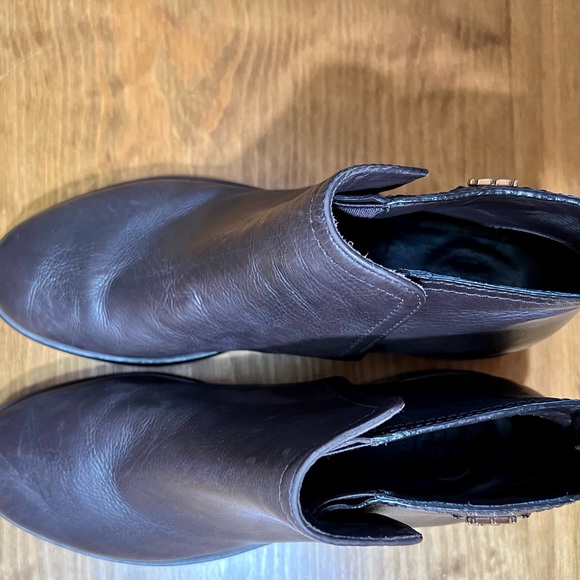 Tory Burch Leather Booties - Picture 4 of 7